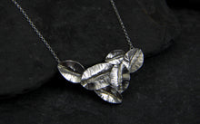 Load image into Gallery viewer, Leaf Statement Necklace