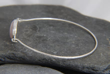 Load image into Gallery viewer, Rose Quartz Clasp Tension Bangle