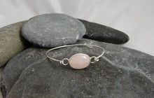 Load image into Gallery viewer, Rose Quartz Clasp Tension Bangle