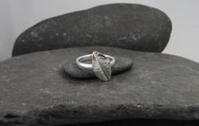 Load image into Gallery viewer, Silver Leaf Ring