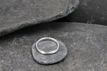 Load image into Gallery viewer, Rolling Waves Stacking Ring