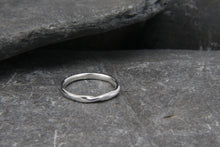 Load image into Gallery viewer, Rolling Waves Stacking Ring