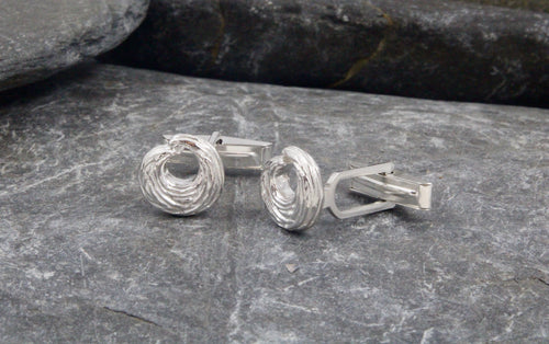 Custom single Ebb and Flow Wave Cufflink for TA