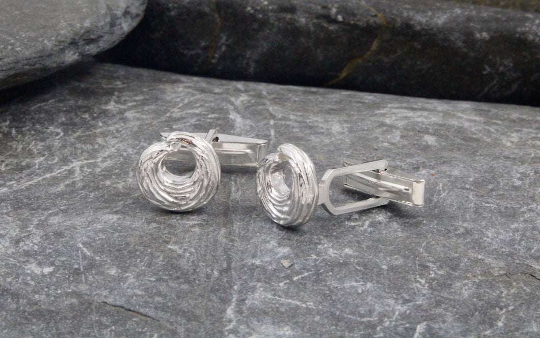 Custom single Ebb and Flow Wave Cufflink for TA