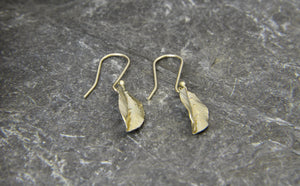 9ct Gold Drop Leaf Earrings
