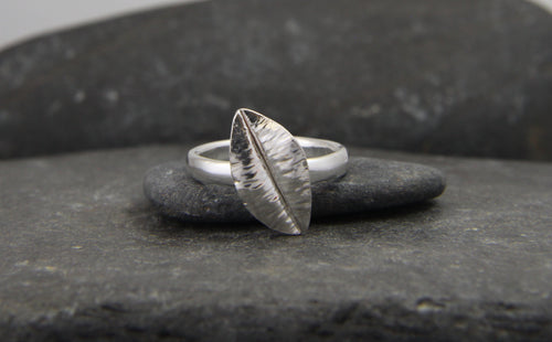 Silver Leaf Ring