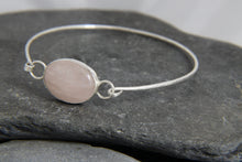 Load image into Gallery viewer, Rose Quartz Clasp Tension Bangle