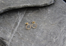 Load image into Gallery viewer, 9ct Gold Hammered Circle Stud Earrings