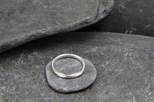 Rolling Waves Stacking Ring