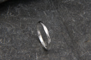 Rolling Waves Stacking Ring
