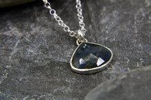 Load image into Gallery viewer, Pear shaped Blue Sapphire Necklace