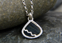 Load image into Gallery viewer, Pear shaped Blue Sapphire Necklace