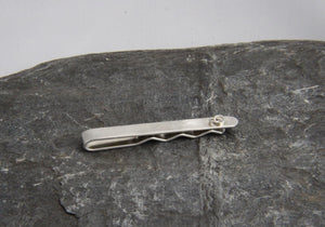 Entwined Ring Tie Clip - Lucy Symons Jewellery